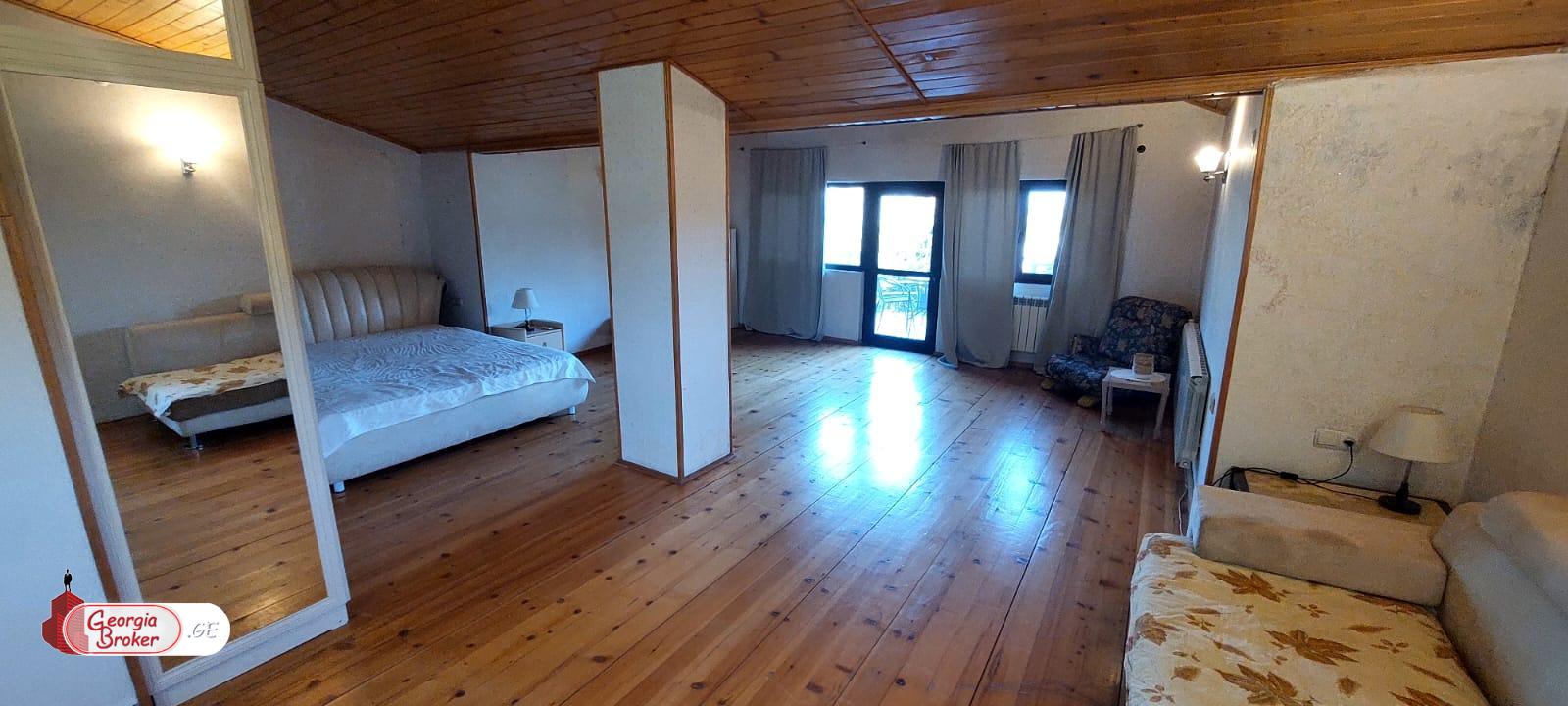 продается дом с новым ремонтом 7-комнат